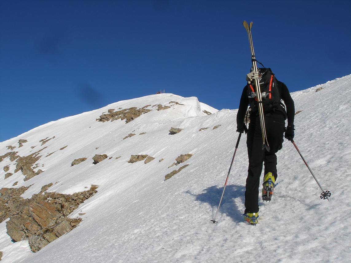 fredo et louis montés à ski : tape la discute au sommet(sujet du jour???)