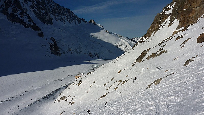 Tour Noir4 : sur la moraine du glacier des Améthystes au dessus du refuge d'Argentière