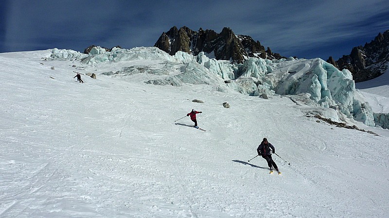 #8 Tour Noir8 : descente sur le glacier des Améthystes Tour Noir8 : descente sur le glacier des Améthystes