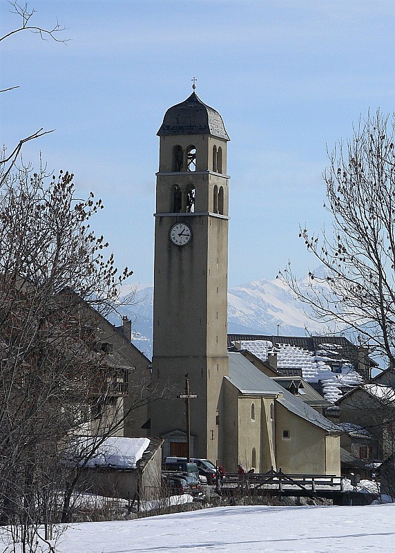 #11 Le Casset : Retour au village après une belle journée - un bien beau clocher qui mérite une photo Le Casset : Retour au village après une belle journée - un bien beau clocher qui mérite une photo