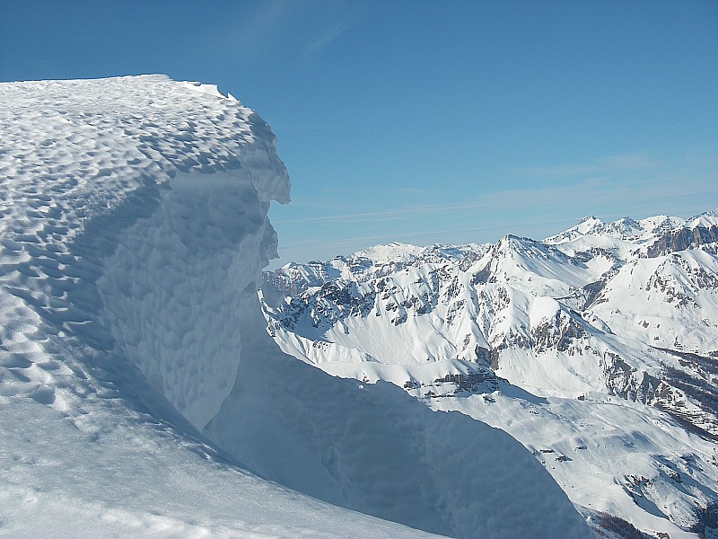 #8 Vague de neige : Splendide corniche Vague de neige : Splendide corniche