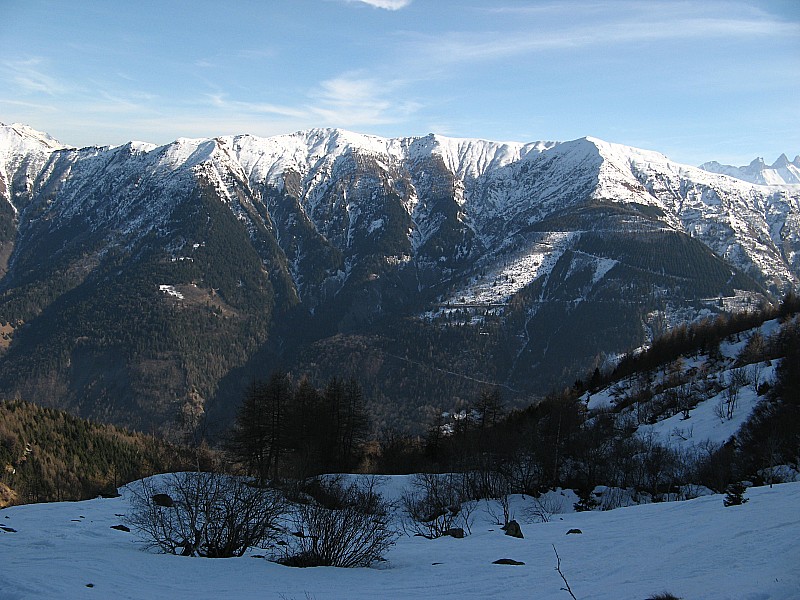 #25 Vue vers les Sybelles : Vue depuis le début de la Combe vers 1900m Vue vers les Sybelles : Vue depuis le début de la Combe vers 1900m