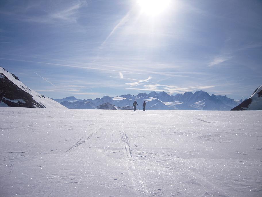 #6 Arrivée au col : Là-bas, tu vois, c Arrivée au col : Là-bas, tu vois, c'est l'aiguille Verte