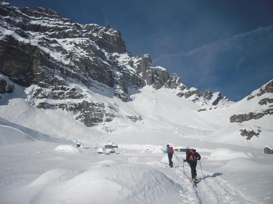 #1 Lac de Salanfe : Vue sur le couloir du Chateau Lac de Salanfe : Vue sur le couloir du Chateau