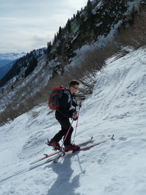 #3 Montée vers les vernes : Après la cabane, la montée est enfin franche, sur une bonne neige Montée vers les vernes : Après la cabane, la montée est enfin franche, sur une bonne neige