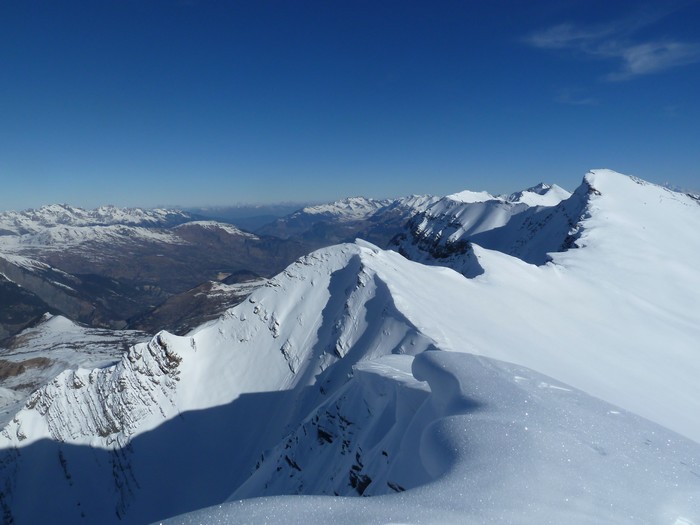 #6 Pellard : Au sommet du Pellard avec un enneigement digne d Pellard : Au sommet du Pellard avec un enneigement digne d'un mois d'avril en moyenne montagne !
