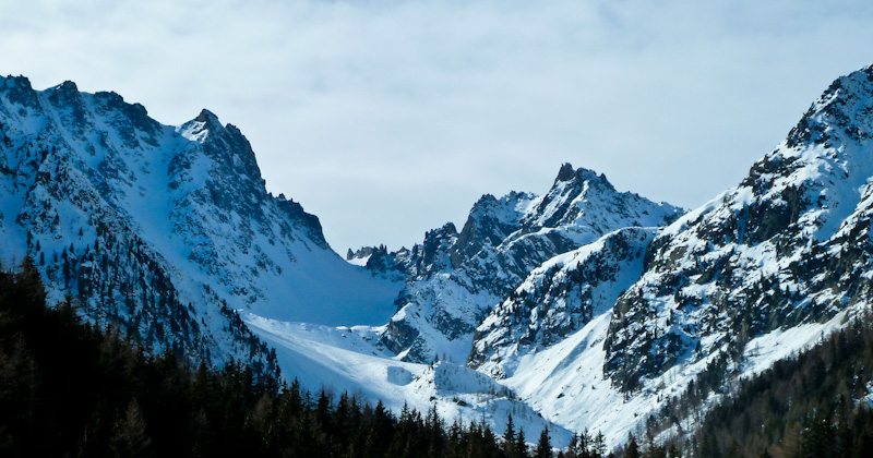 Val d'Arpette : Le col des Ecandies au fond du val d'Arpette