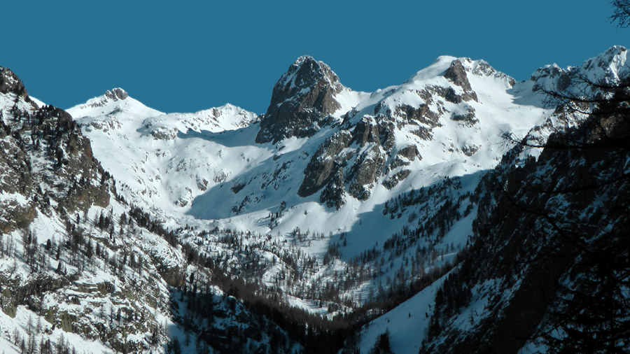 #2 Agnel, Cougourde, Gaisses, toujours aussi beau Agnel, Cougourde, Gaisses, toujours aussi beau