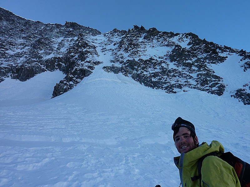 #1 Pointe Sup. de Pierre Joseph : Flo et le Couloir Pointe Sup. de Pierre Joseph : Flo et le Couloir