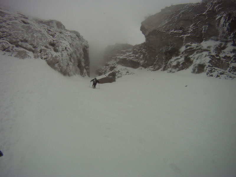 #1 Bas du couloir : Pas mal de neige à partir d Bas du couloir : Pas mal de neige à partir d'ici