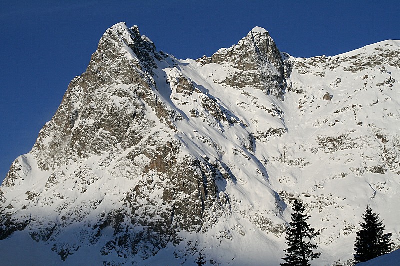 #2 Pointe de la Terrasse : Corne et Aiguille de la Loriaz Pointe de la Terrasse : Corne et Aiguille de la Loriaz