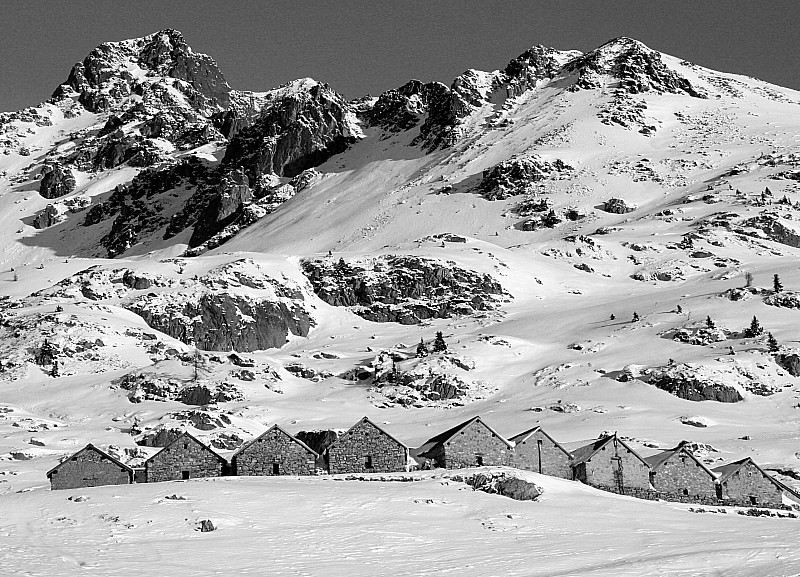 #4 Pointe de la Terrasse : les Chalets de Loriaz Pointe de la Terrasse : les Chalets de Loriaz