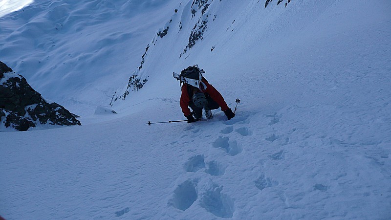 #12 Le vide se creuse : Andras arrive Le vide se creuse : Andras arrive