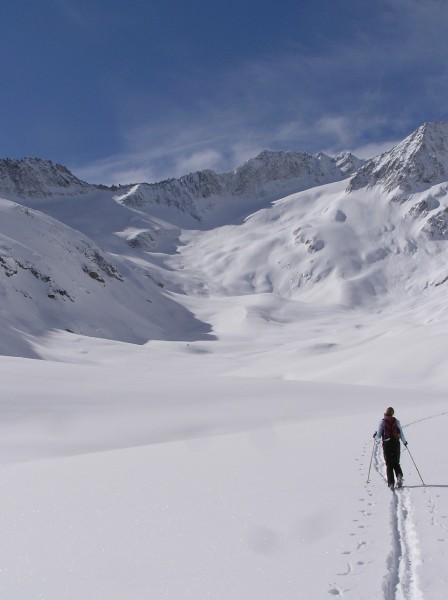 #1 A la sortie du verrou : A la sortie du verrou, le vallon s A la sortie du verrou : A la sortie du verrou, le vallon s'offre à nous, superbe vue!!