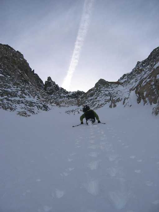 Antoine dans le couloir : Les traceurs ont bien assuré sur la taille des marches! (photo Jip)