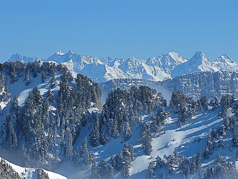 #5 Par dessus le col du Frêt : Belledonne par dessus la Chartreuse Par dessus le col du Frêt : Belledonne par dessus la Chartreuse