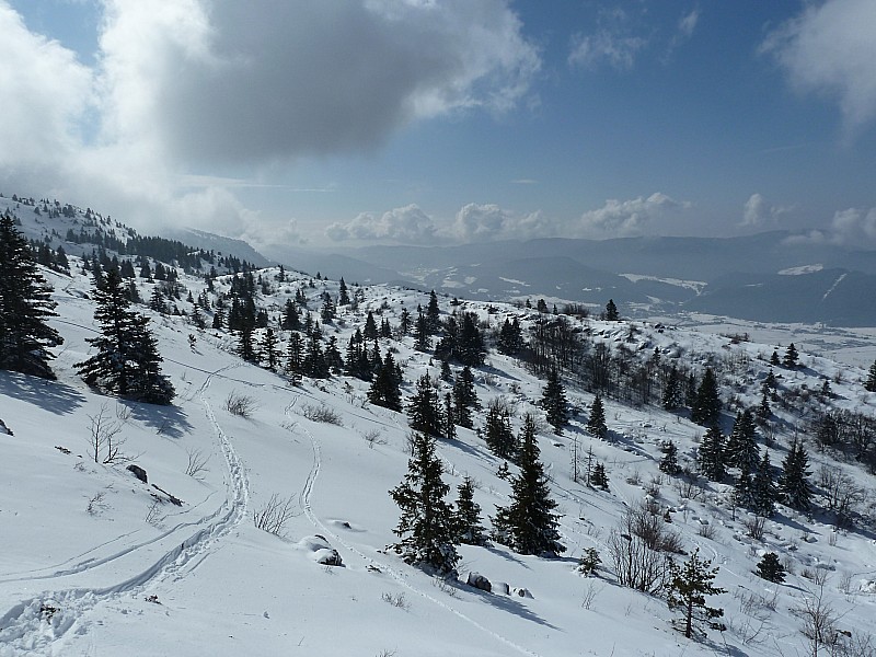 Au-dessus de la Combe Oursière : encore un peu juste niveau enneigement