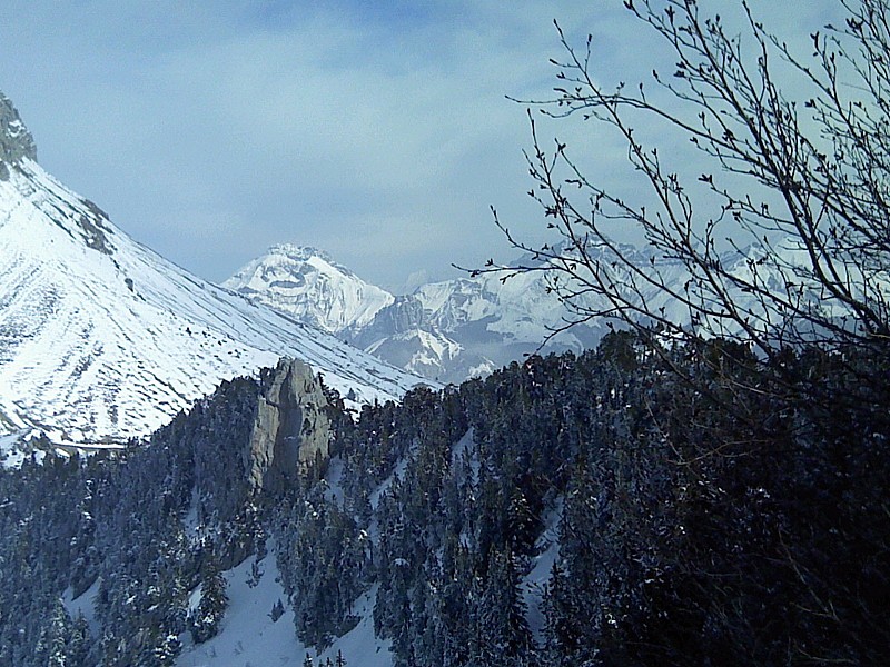 #9 Fenètre sur les Bauges : Arrête depuis le Col de Cochette Fenètre sur les Bauges : Arrête depuis le Col de Cochette