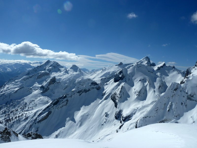 Grand Chavalard : Grand Chavalard et massif du Mt Blanc dans les nuages