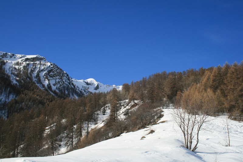 #1 Vallon de Crouzet : dominé par la Tête des Raisins et son écharpe nord. Vallon de Crouzet : dominé par la Tête des Raisins et son écharpe nord.