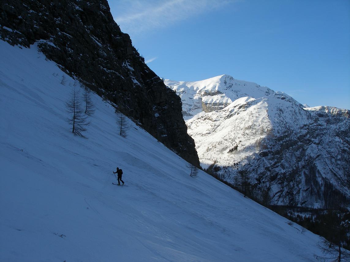 #1 montée en rive gauche : sur un neige bien dure montée en rive gauche : sur un neige bien dure