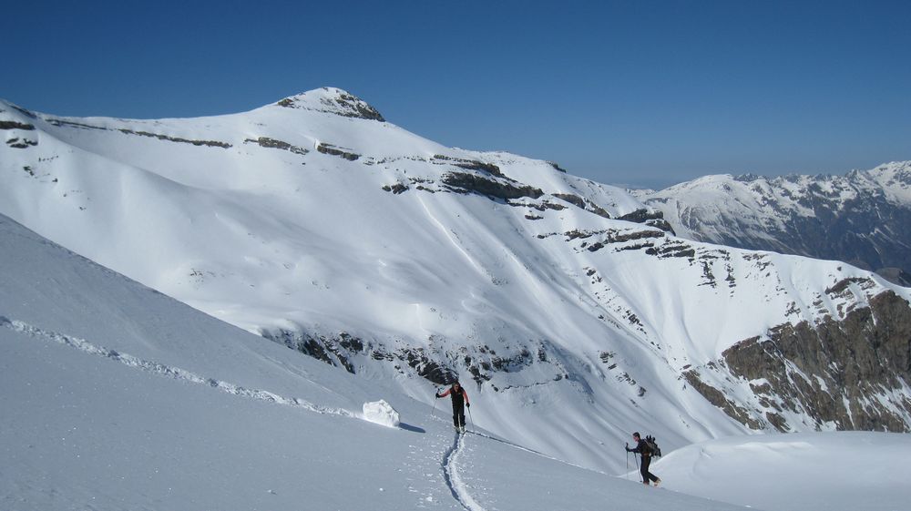#5 Montée : le Pic du Col d Montée : le Pic du Col d'Ornon est omni présent