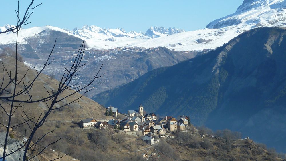#2 Villard Notre Dame : village niché sur des pentes sud bien seches... Villard Notre Dame : village niché sur des pentes sud bien seches...