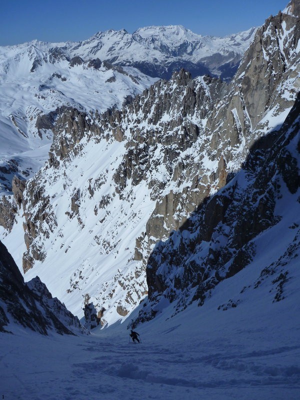 #3 Farine : Poudre, poudre, poudre même après deux passages il en reste encore jusqu Farine : Poudre, poudre, poudre même après deux passages il en reste encore jusqu'aux oreilles.