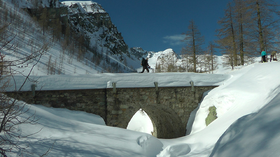 le pont près du lac vert de fontanalba