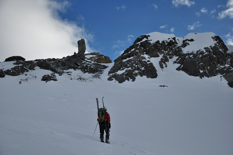 #4 Plateau sommital : et le collu droit devant, point final de notre montée Plateau sommital : et le collu droit devant, point final de notre montée