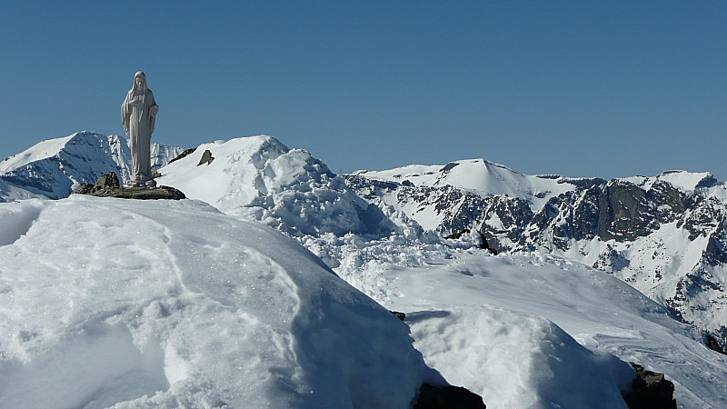 #11 A gauche de la vierge ... : Le Mont Buet, géant des Aiguilles Rouges A gauche de la vierge ... : Le Mont Buet, géant des Aiguilles Rouges