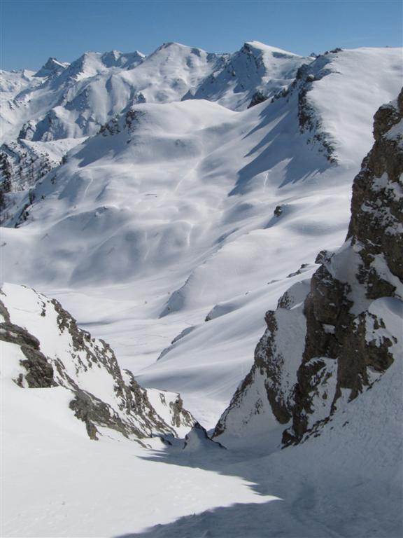 #1 en haut du couloir est : à la descente en haut du couloir est : à la descente