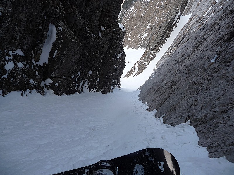 #12 le bas : mince déjà en bas: il est pas long ce couloir le bas : mince déjà en bas: il est pas long ce couloir