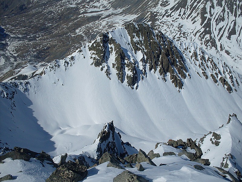 #1 Vue depuis le haut du couloir : étrange pic ... Vue depuis le haut du couloir : étrange pic ...