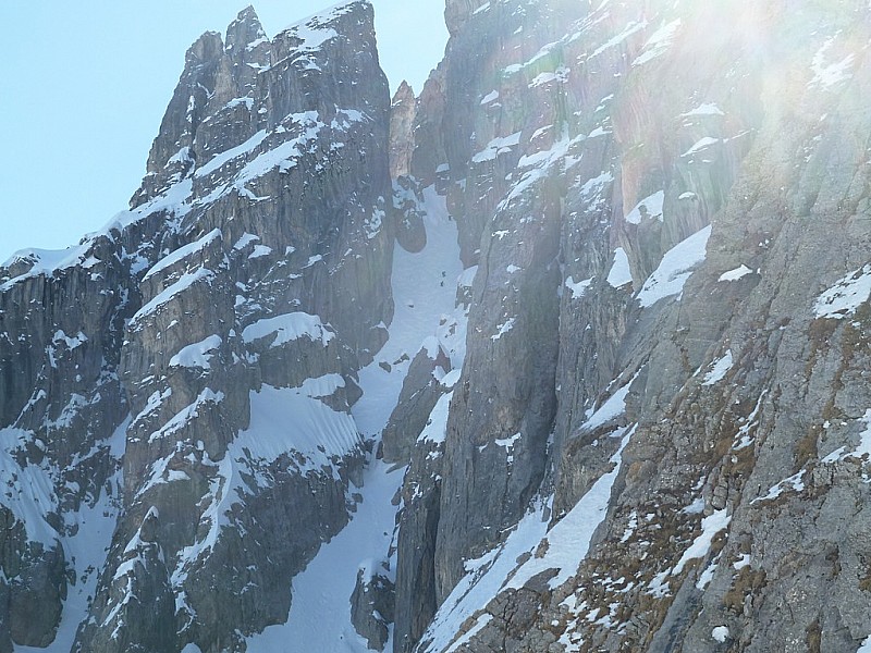 couloir de droite : Jeannot, Laurent et Gérard dans la première partie. Bien large vue de loin, en tout cas plus que dedans !