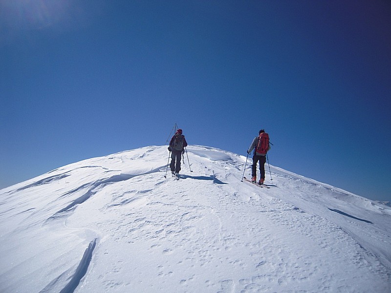 #6 au sommet : neige dure soufflée au sommet : neige dure soufflée