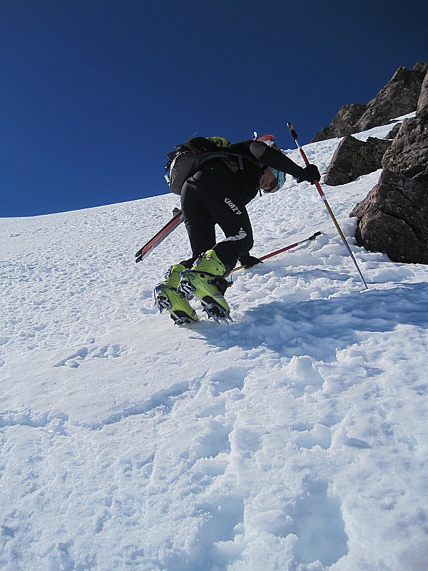 #4 crampons alu : un peu justes crampons alu : un peu justes