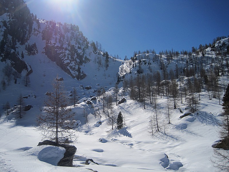 #1 le haut du vallon de la Mairis : bien enneigé le haut du vallon de la Mairis : bien enneigé