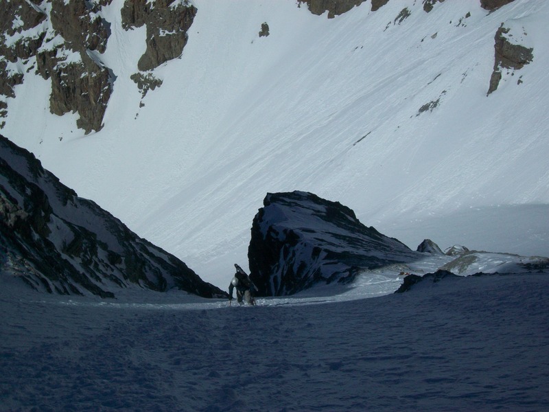 #4 Pointe Balthazar : Manu attrape le seul rayon de soleil dans le bas du couloir. Placement judicieux. Pointe Balthazar : Manu attrape le seul rayon de soleil dans le bas du couloir. Placement judicieux.