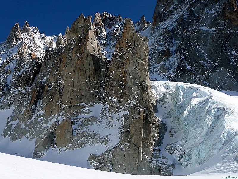#10 Roc et glace : En rive gauche Roc et glace : En rive gauche