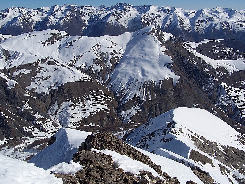 #1 Sous le sommet : crête sous le sommet Sous le sommet : crête sous le sommet