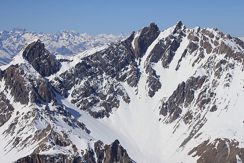 Pic de Panestrel et pic de la Font Sancte (avec son couloir en banane)