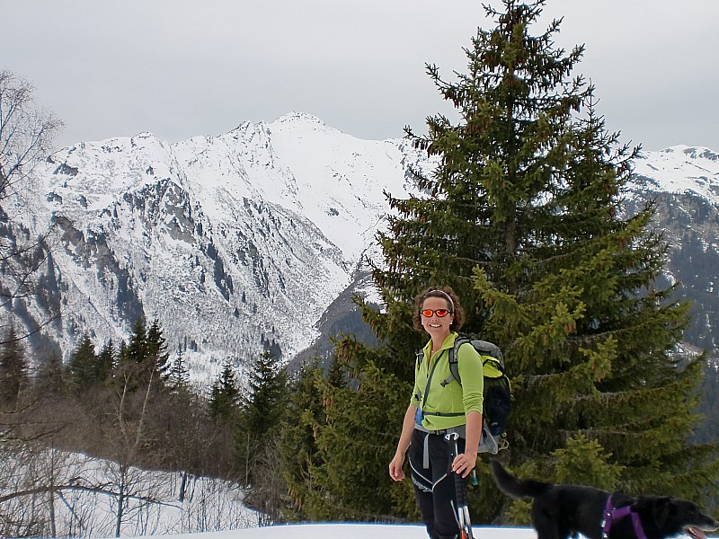 #6 bellacha : grand arc de toute façon on voie que la montagne!!!!! bellacha : grand arc de toute façon on voie que la montagne!!!!!