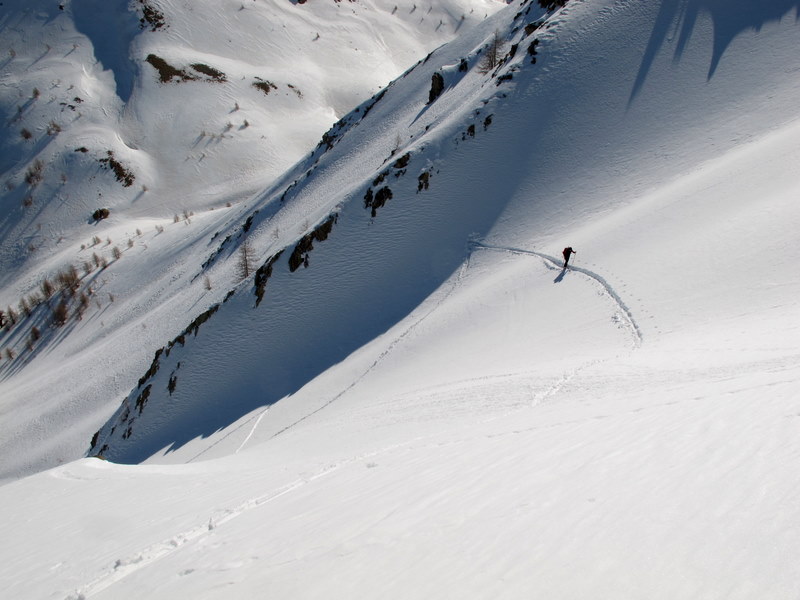 #2 Dent de Ratier : on s Dent de Ratier : on s'espace dans cette neige sans cohésion et sans fond...