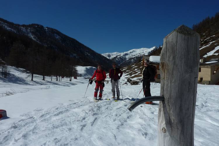 #6 Valpreveyre. : Piste damée pour regagner Le Roux, c Valpreveyre. : Piste damée pour regagner Le Roux, c'est ça une sortie parfaite.