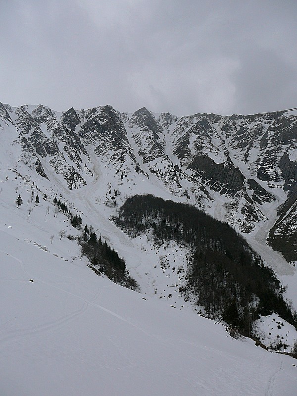 #5 vue du couloir : le couloir descendu est celui au-dessus de la grosse forêt en forme de banane...Bonjour à Sandrine... vue du couloir : le couloir descendu est celui au-dessus de la grosse forêt en forme de banane...Bonjour à Sandrine...