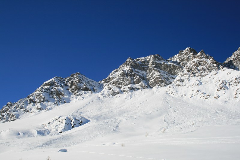 #5 Jolies plaques : parties sous le point 2870 m. Jolies plaques : parties sous le point 2870 m.