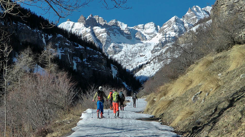 Quel cadre !  Aiguilles de Gialorgue, groupe Fort Carra