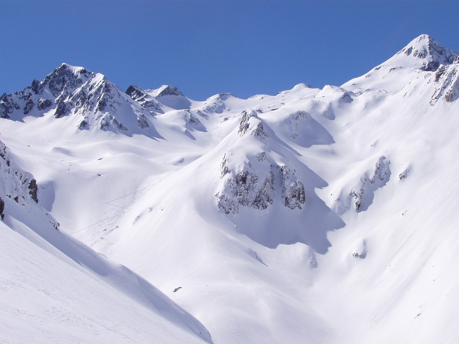 #10 Rocher Blanc : Du monde, la neige semble bonne Rocher Blanc : Du monde, la neige semble bonne