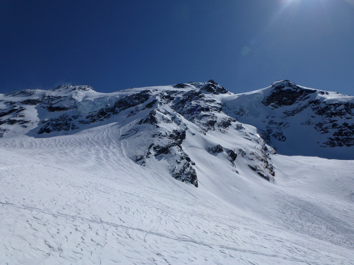 La becca du Lac (3405 m) : Face Nord-Ouest : état des lieux.